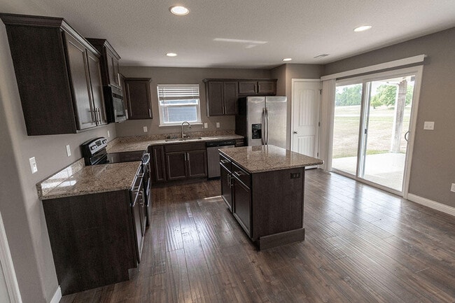Building Photo - 2807 Amberwood court