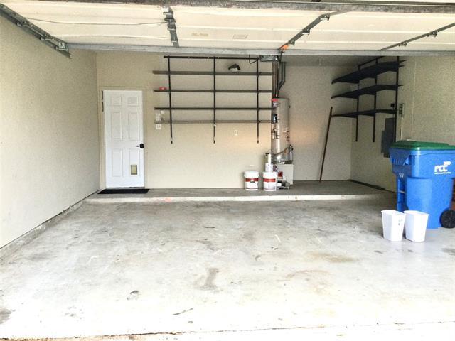 Building Photo - 9814 Glenshee Dr