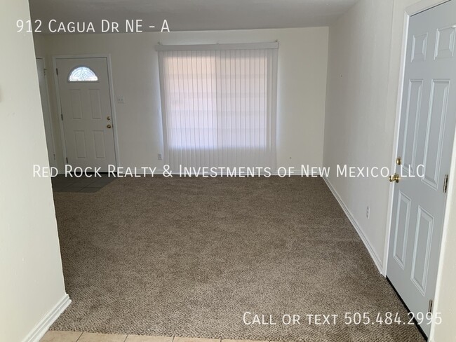 Building Photo - 3 Bedroom home in NE ABQ now available