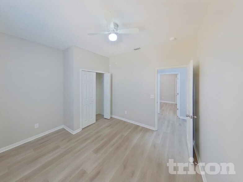 Building Photo - 906 Grand Canyon Dr