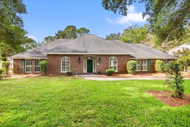 Primary Photo - 1300 Windward Cir