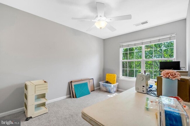 Building Photo - 8628 Ellesmere Way
