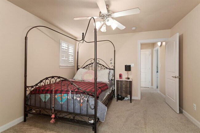 Building Photo - 2963 Settler's Way Dr