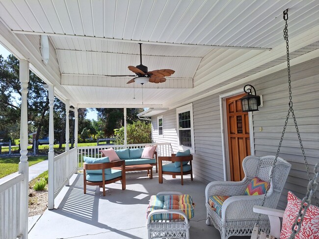 Building Photo - NEW SMYRNA BEACH MONTHLY WINTER RENTAL - P...