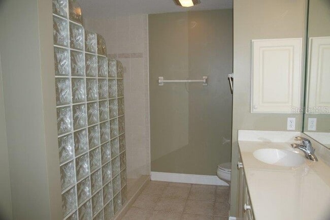 Building Photo - 268 Lewis Cir