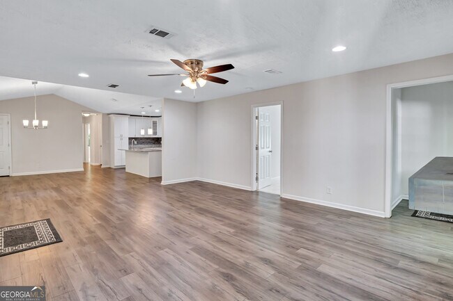 Building Photo - 5772 Lilburn Stone Mountain Rd