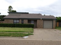 Building Photo - 2303 84th St
