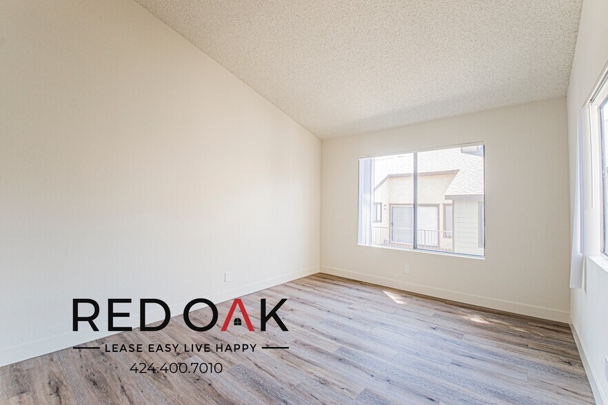 Building Photo - 2680 E Highland Ave