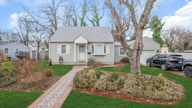 Building Photo - 309 Jersey Ave