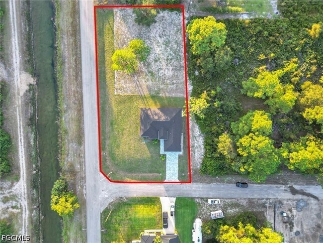 Building Photo - 1601 Clark Ave