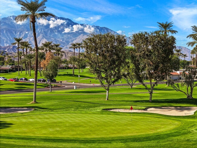 Building Photo - 76 Princeton Dr