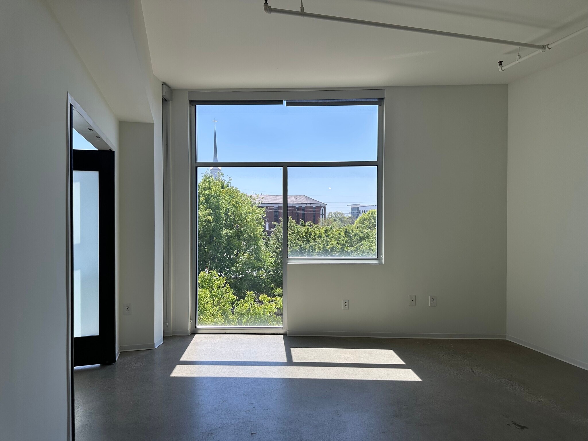 Building Photo - 2115 Yeaman Pl