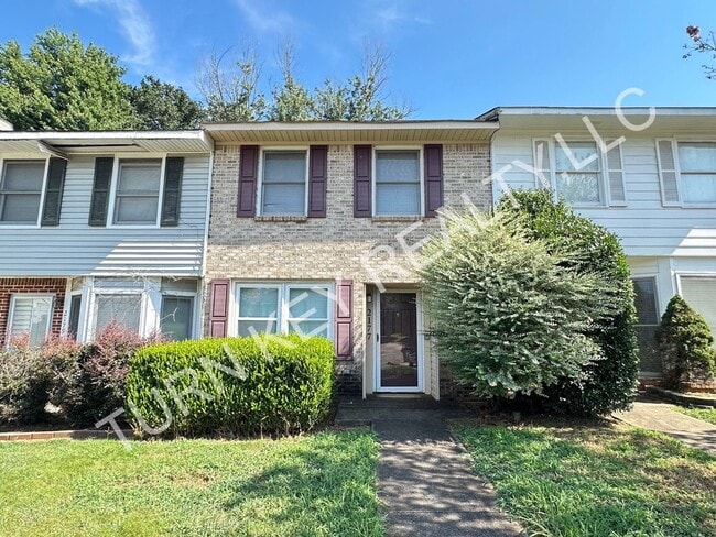 Building Photo - Townhome for rent in Grayson Valley