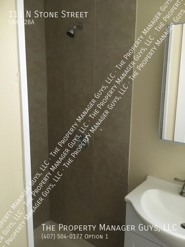 Building Photo - 111 N Stone St