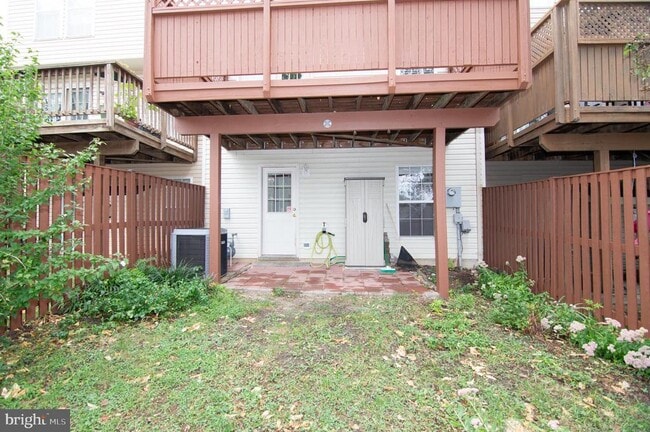 Building Photo - 110 Ingle Pl