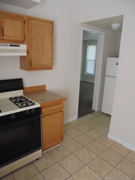 Building Photo - 314 E Evers Ave