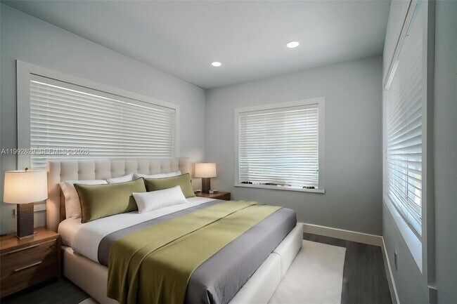 Building Photo - 8390 SW 64th St