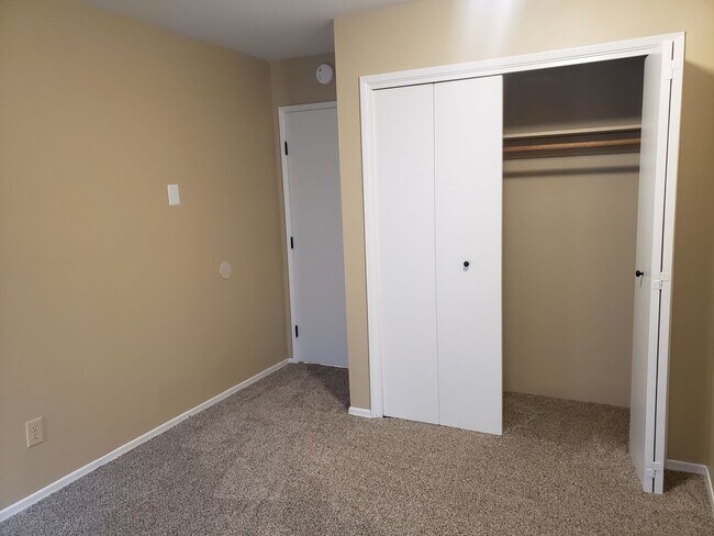 Building Photo - Fantastic SW Portland Home!