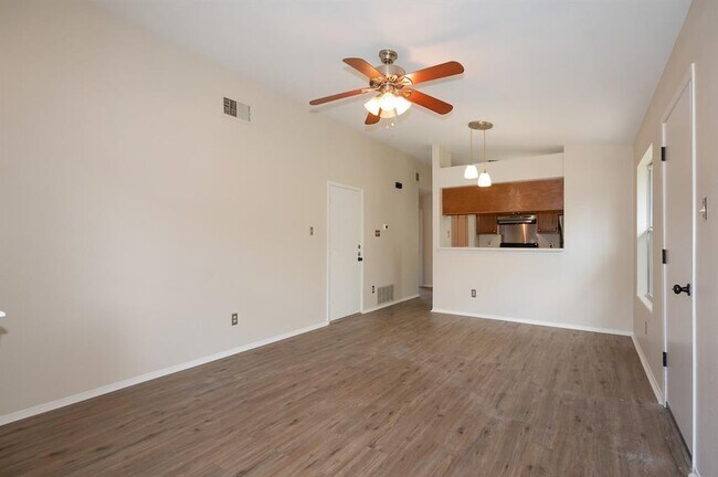 Building Photo - 12931 Marimba Trail