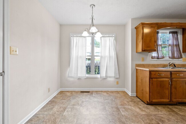 Building Photo - COMING SOON!!!    Lovely home in Wildwood West Subdivision