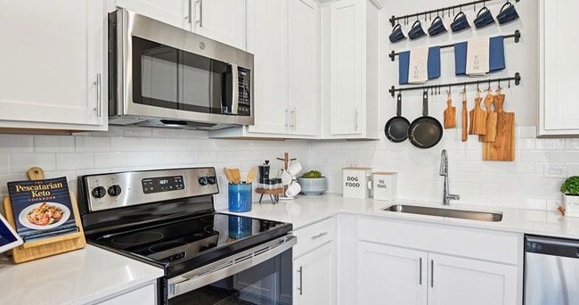 Building Photo - Cadia Grand Prairie Townhomes