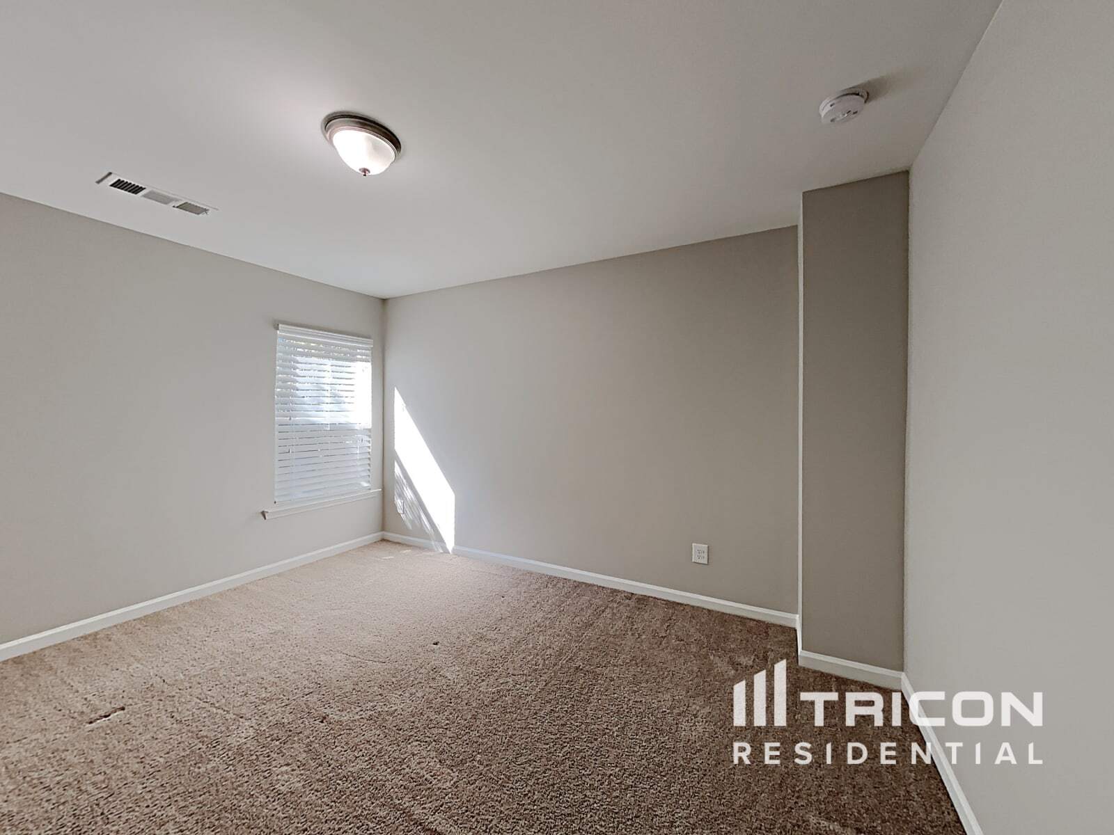 Building Photo - 119 Kasey Dr