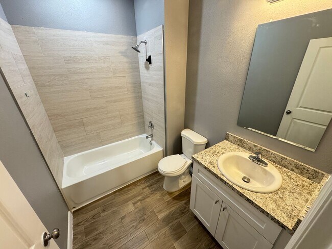 Building Photo - Start Fresh in a New 3BD/2BA Home Built for the Way You Live in Oviedo! WASHER & DRYER INCLUDED! ...