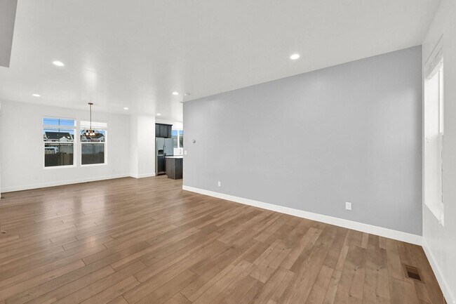 Building Photo - 2147 Kimber Ln