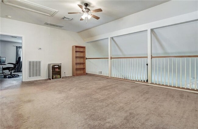 Building Photo - 1711 Fall Creek Dr