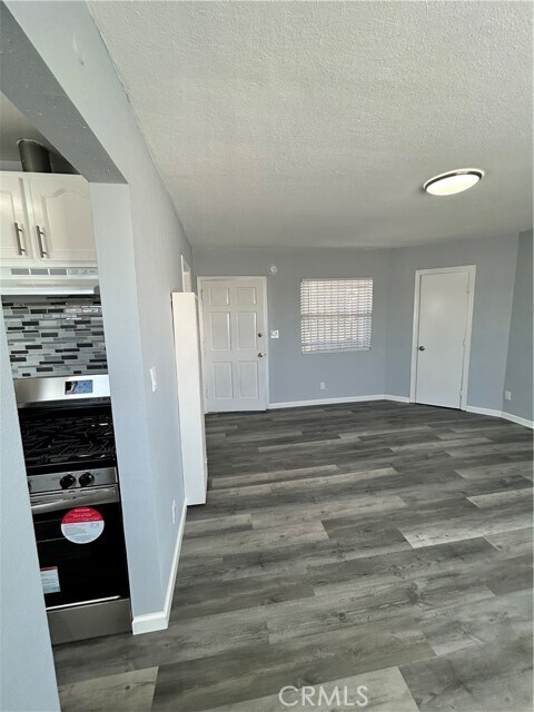 Building Photo - 6517 Avalon Blvd