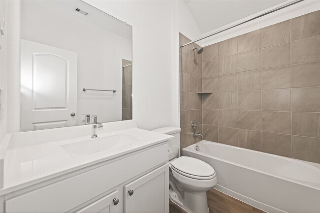 Building Photo - 27410 Oceanus Springs Dr