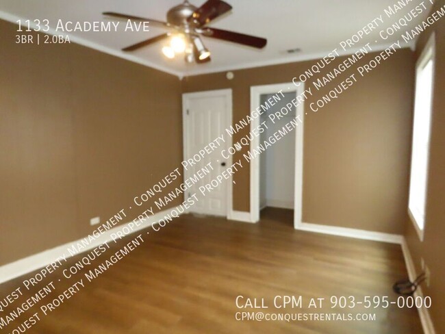 Building Photo - 1133 S Academy Ave