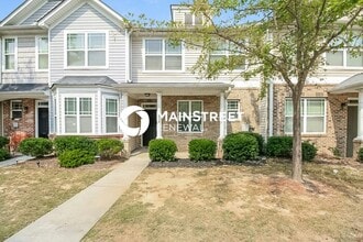 Building Photo - 3 Bedroom Pet-Friendly Home in Atlanta, GA with Main Street Renewal