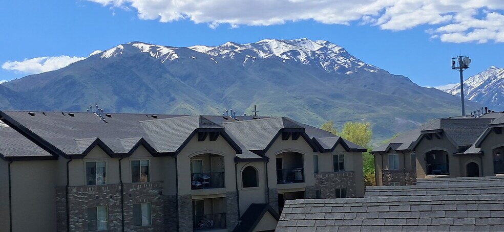 Building Photo - 1045 S 1700 W