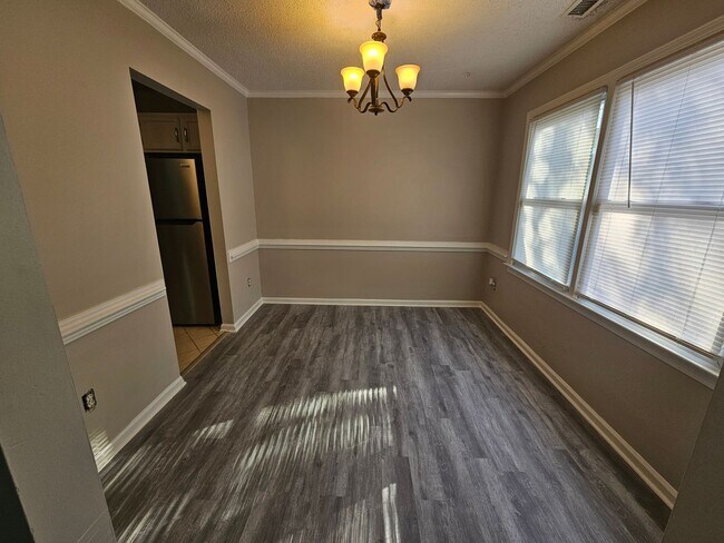 Building Photo - WESTERN BRANCH - RADCLIFFE MEADOWS