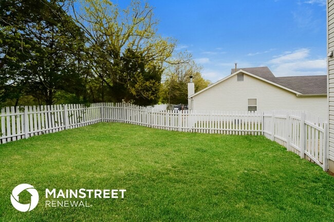 Building Photo - 1017 Providence Pointe Dr