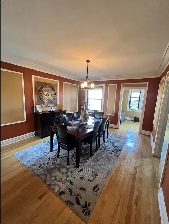 Building Photo - 6830 S Paxton Ave