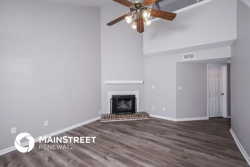 Building Photo - 10812 Pineview Ct