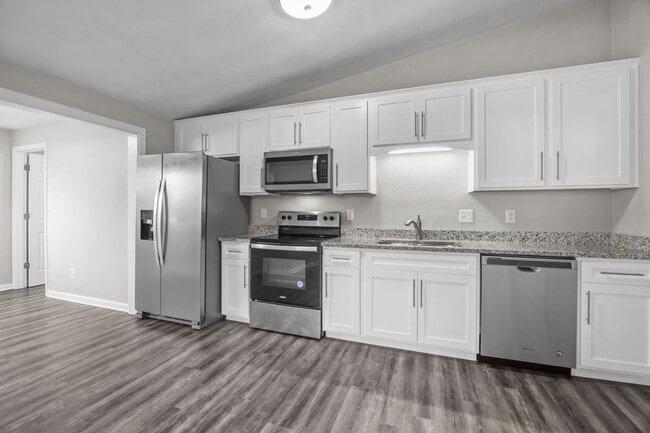 Building Photo - Now Available for Rent in Norfolk!