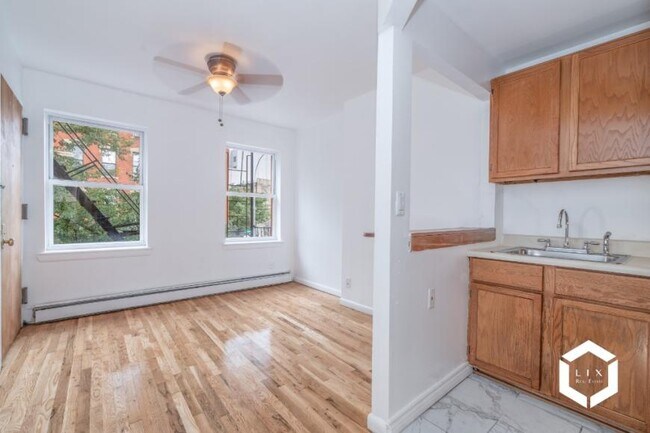 Building Photo - 1 bedroom in BROOKLYN NY 11238
