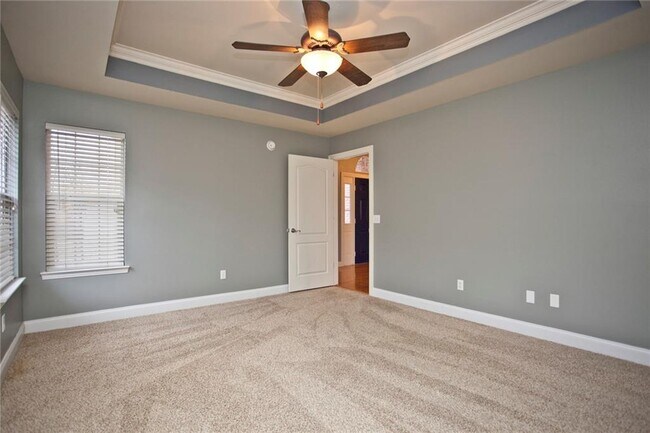 Building Photo - 5304 S 44th St