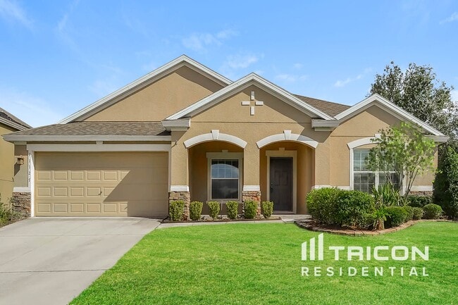 Building Photo - 11127 Lemay Dr