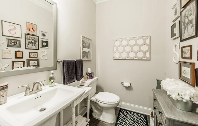 Building Photo - Upscale Modern Townhome nestled in the   G...