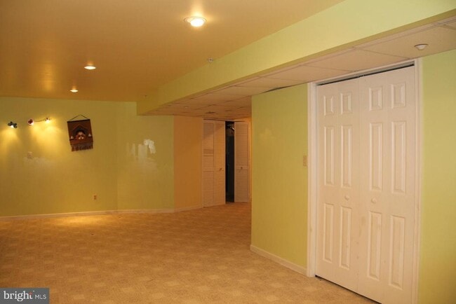 Building Photo - 134 Pendula Ct