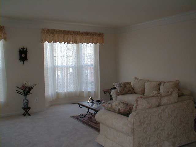 Building Photo - 12950 Park Crescent Cir