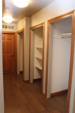 Building Photo - 221 S Phillips Ave