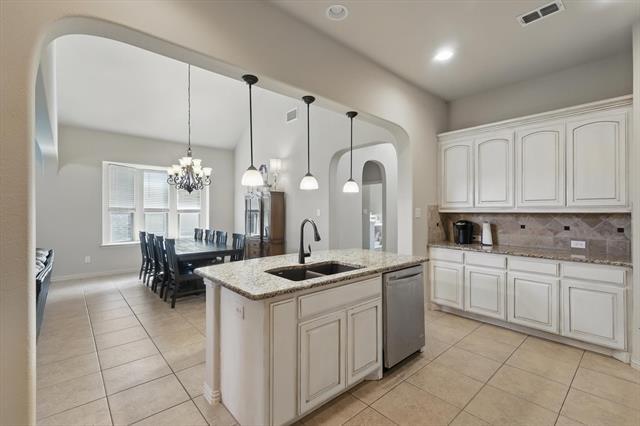 Building Photo - 5720 Eagle Mountain Dr