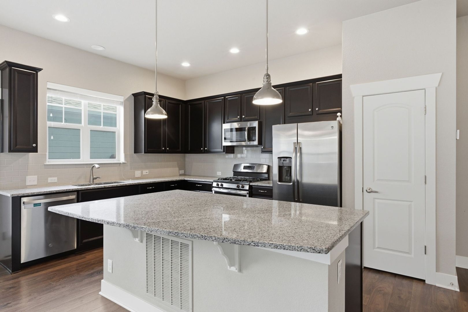 Building Photo - 4958 Verbena St