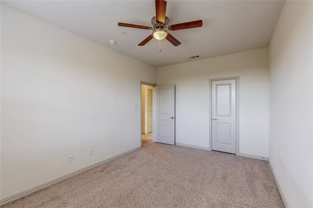 Building Photo - 2404 Jameson Ln