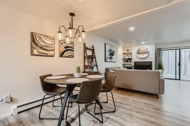 Building Photo - Spacious 3-Level Townhome w/ Private Primary Suite